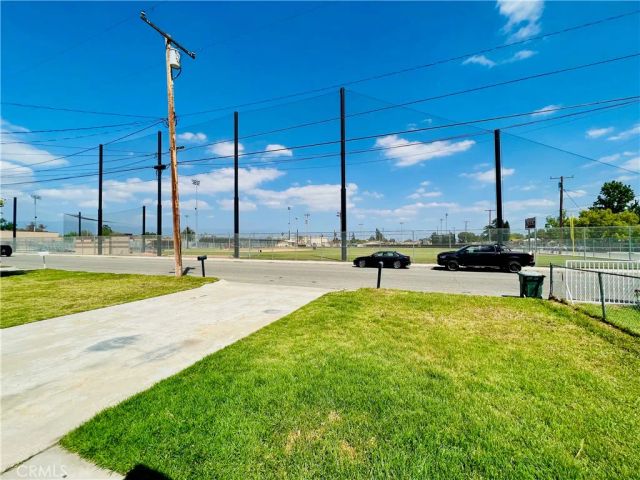 425 Grand Ave, Colton, CA 92324