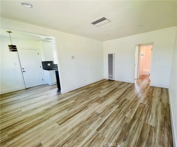 425 Grand Ave, Colton, CA 92324