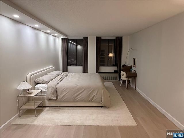 200 Winston 1205, Cliffside Park, NJ 07010