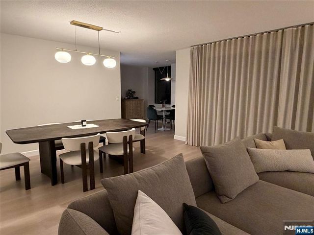200 Winston 1205, Cliffside Park, NJ 07010