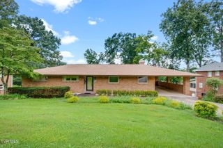 929 Clearwood Avenue, Kingsport, TN 37660