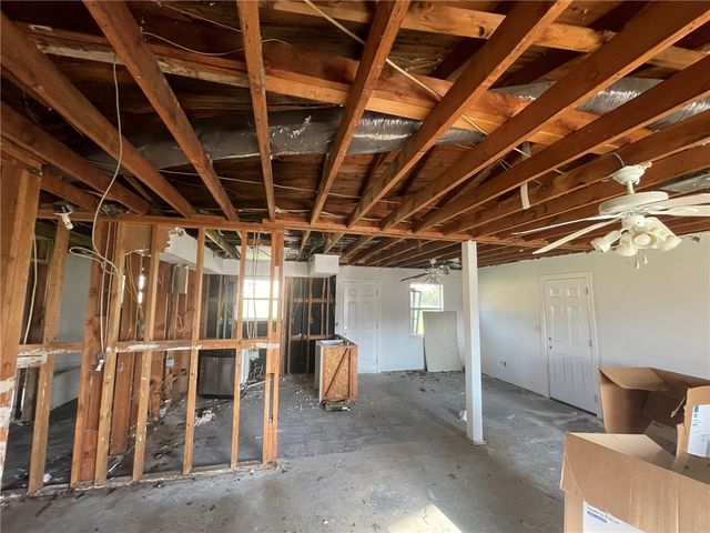 917 S 15th Street, Rogers, AR 72758