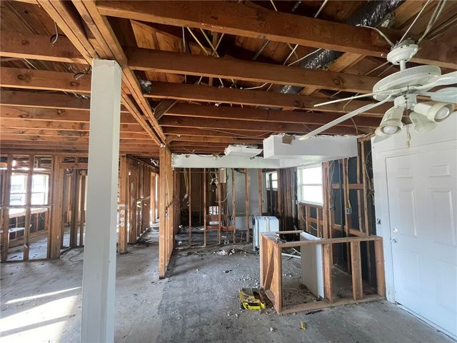 917 S 15th Street, Rogers, AR 72758