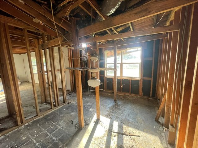 917 S 15th Street, Rogers, AR 72758