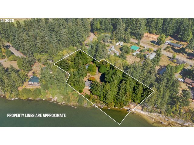 64662 E BAY Rd, North Bend, OR 97459