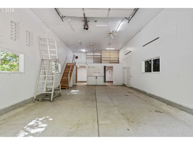 64662 E BAY Rd, North Bend, OR 97459