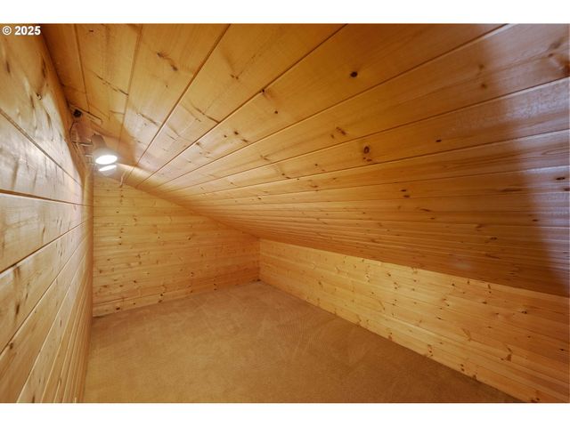 64662 E BAY Rd, North Bend, OR 97459