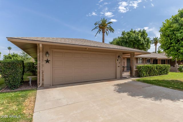 10428 W ROUNDELAY Circle, Sun City, AZ 85351