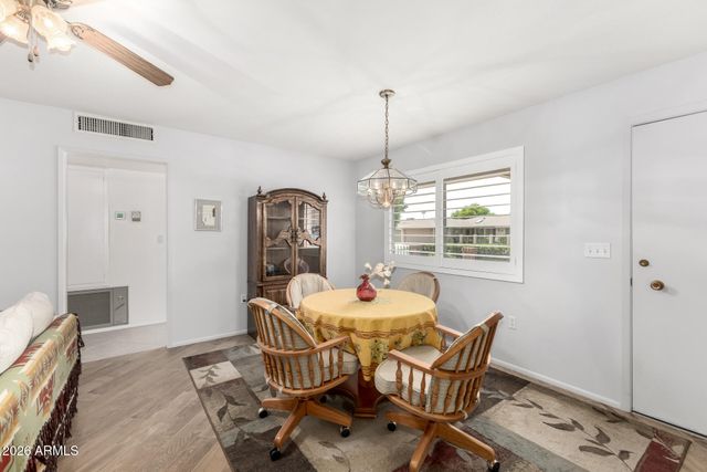 10428 W ROUNDELAY Circle, Sun City, AZ 85351