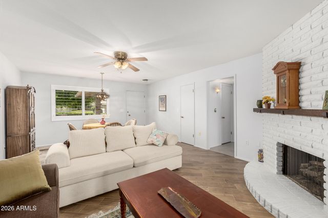 10428 W ROUNDELAY Circle, Sun City, AZ 85351