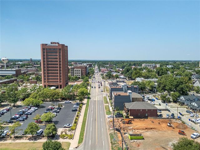 215 E Boyd Street, Norman, OK 73069