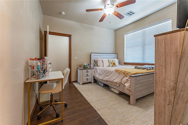 215 E Boyd Street, Norman, OK 73069