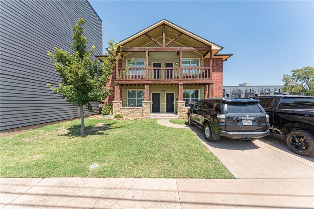 215 E Boyd Street, Norman, OK 73069