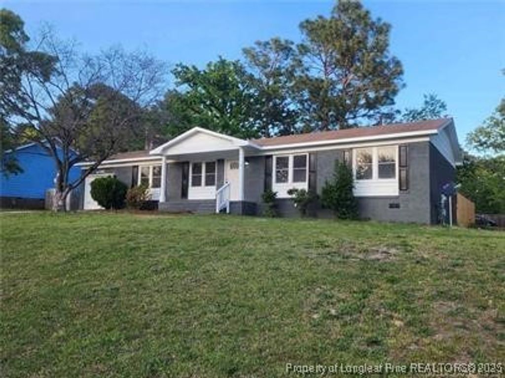 6799 Longparrish Court, Fayetteville, NC 28304