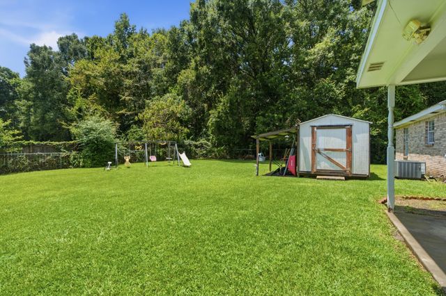 32 Corinth Rd., Petal, MS 39465
