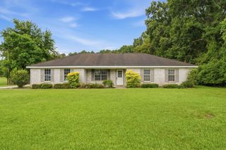 32 Corinth Rd., Petal, MS 39465