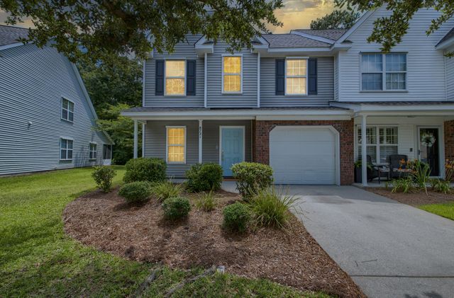 8721 Grassy Oak Trail, North Charleston, SC 29420