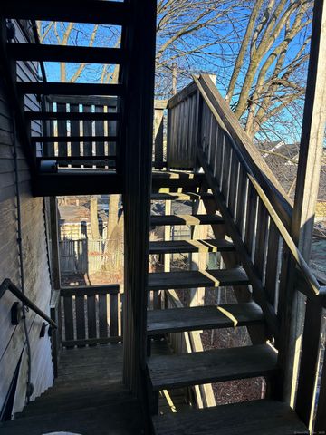 373 Blatchley Avenue, New Haven, CT 06513