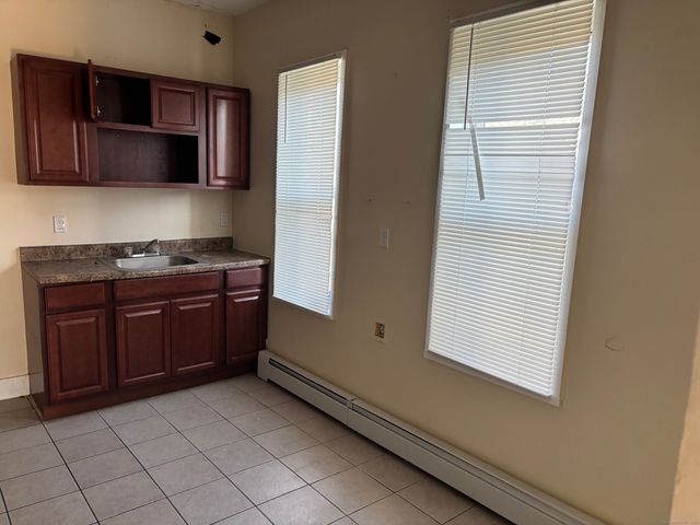 373 Blatchley Avenue, New Haven, CT 06513