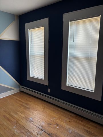 373 Blatchley Avenue, New Haven, CT 06513