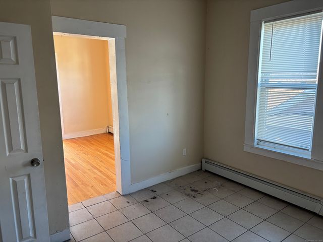 373 Blatchley Avenue, New Haven, CT 06513