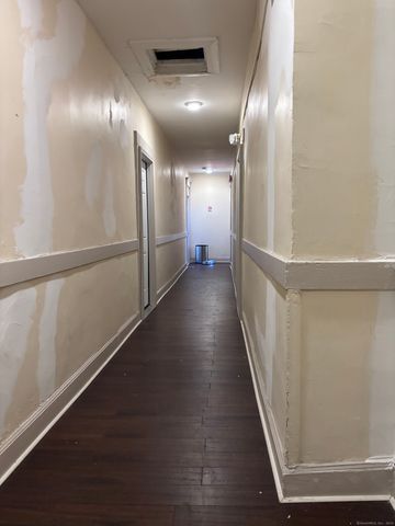 373 Blatchley Avenue, New Haven, CT 06513