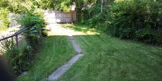 9918 S Hoxie Avenue, Chicago, IL 60617