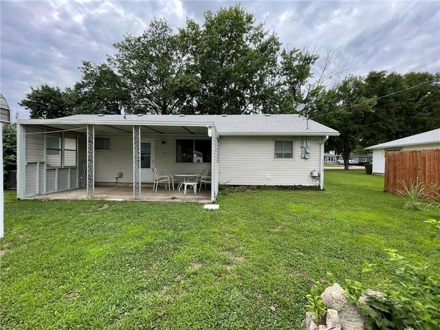 416 S Rutter Avenue, Chanute, KS 66720
