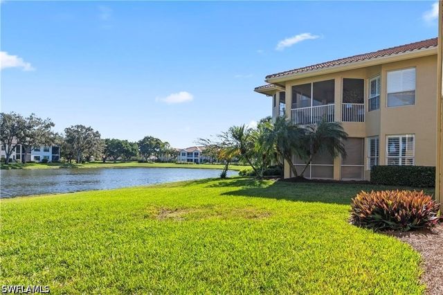 1875 Les Chateaux BLVD 303, Naples, FL 34109