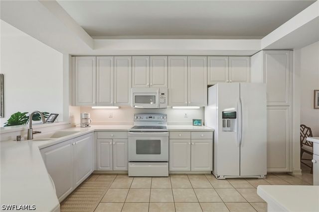 1875 Les Chateaux BLVD 303, Naples, FL 34109