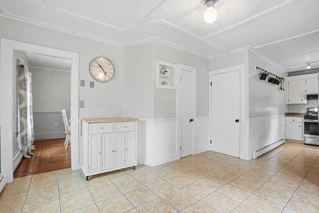 24 Henry St, Mansfield, MA 02048