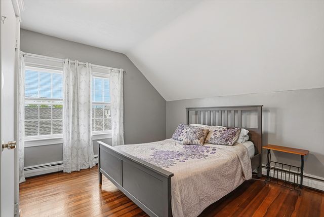 24 Henry St, Mansfield, MA 02048