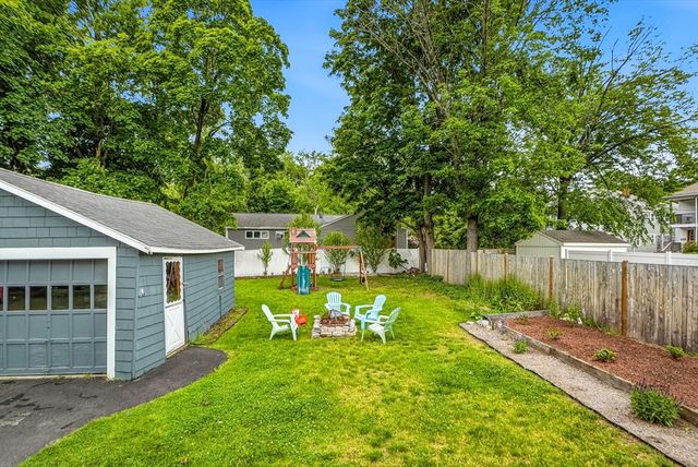 24 Henry St, Mansfield, MA 02048