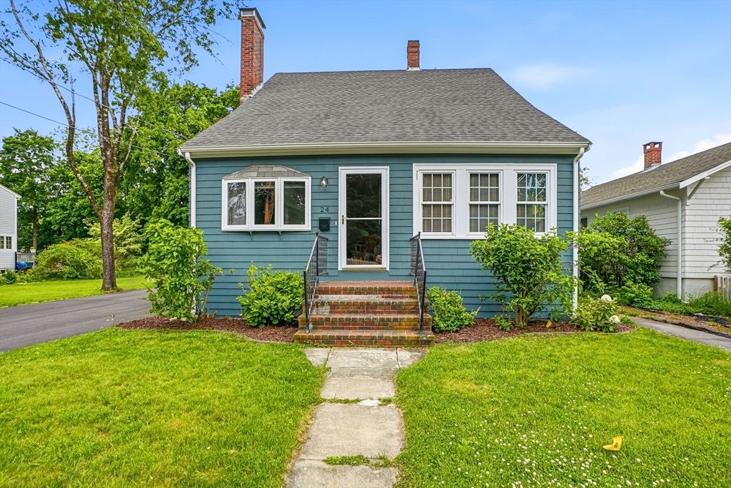 24 Henry St, Mansfield, MA 02048