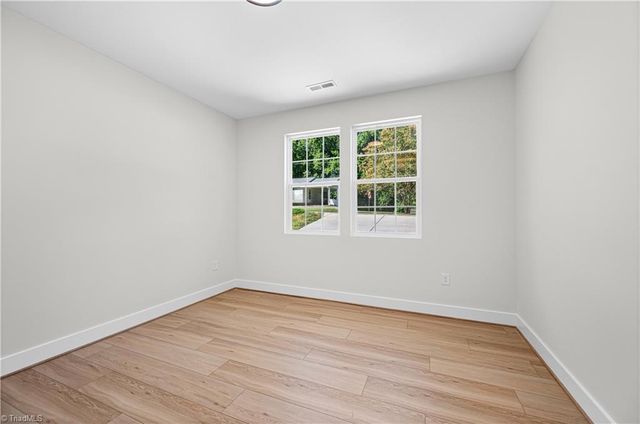132 Pinnix Street, Jonesville, NC 28642