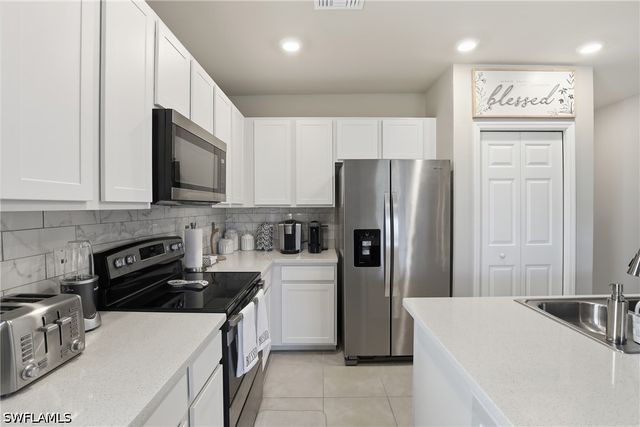 15388 Wildflower CIR, Naples, FL 34119