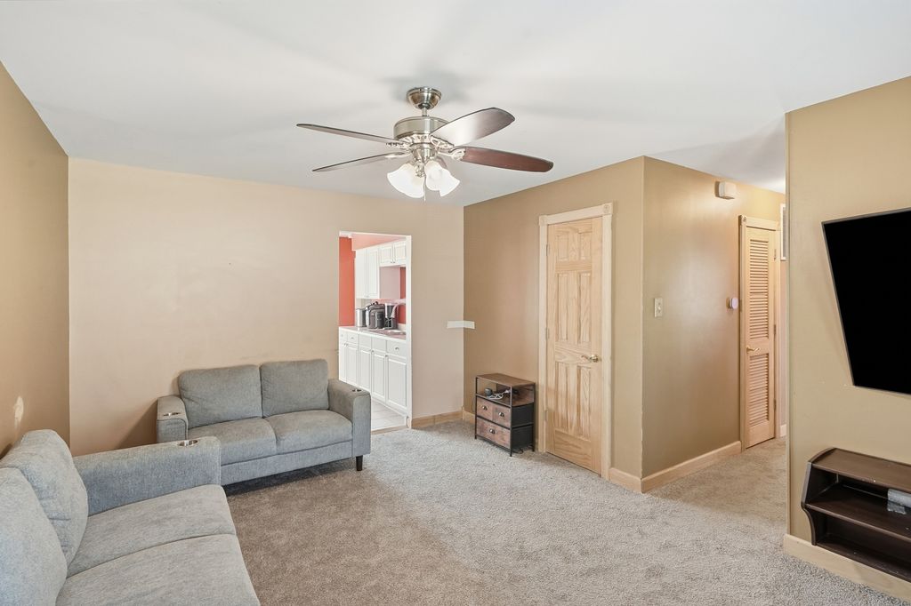 3221 Hopkins Street, Steger, IL 60475 — photo 5