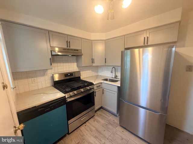 2839 ALMOND ST, Philadelphia, PA 19134