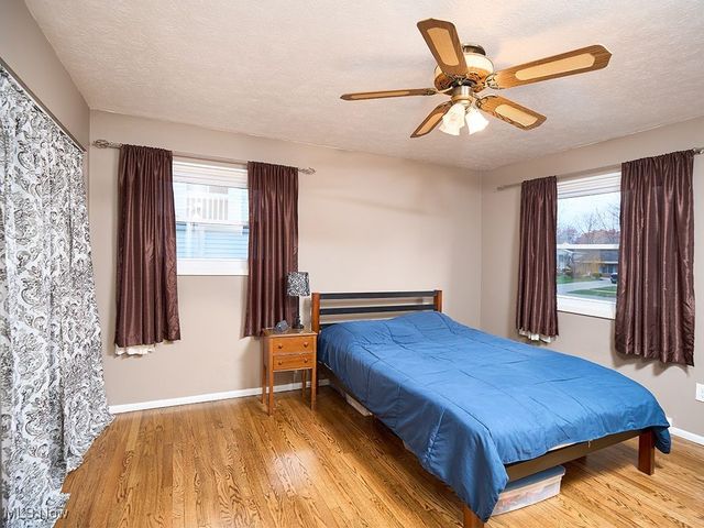 26511 Locust Drive, Olmsted Falls, OH 44138