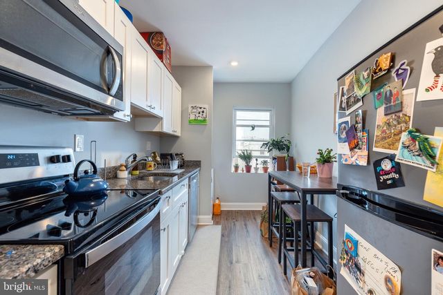 2037 MOUNT VERNON STREET, Philadelphia, PA 19130