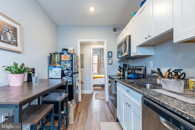 2037 MOUNT VERNON STREET, Philadelphia, PA 19130