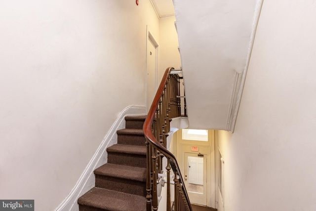 2037 MOUNT VERNON STREET, Philadelphia, PA 19130