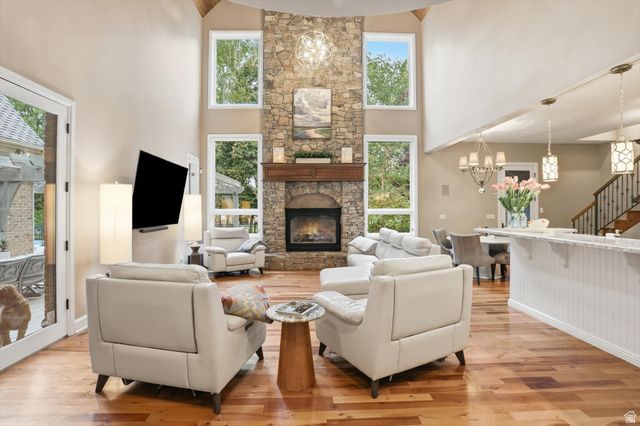 963 E OLD ENGLISH RD, Draper, UT 84020