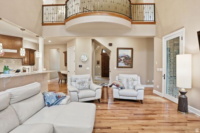 963 E OLD ENGLISH RD, Draper, UT 84020