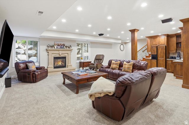 963 E OLD ENGLISH RD, Draper, UT 84020