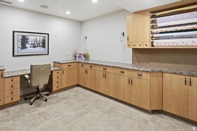 963 E OLD ENGLISH RD, Draper, UT 84020