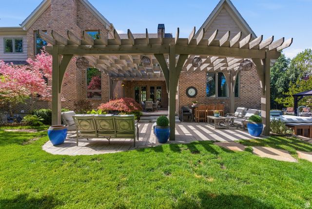 963 E OLD ENGLISH RD, Draper, UT 84020