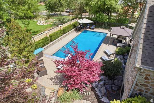 963 E OLD ENGLISH RD, Draper, UT 84020