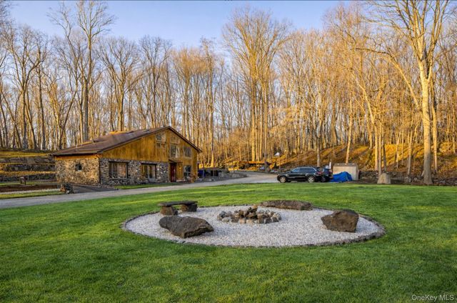 27 Spice Hill Road, Croton-on-hudson, NY 10520