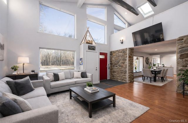 27 Spice Hill Road, Croton-on-hudson, NY 10520